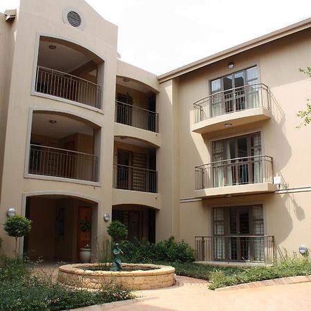 Faircity Grosvenor Gardens Pretoria-Noord Eksteriør billede