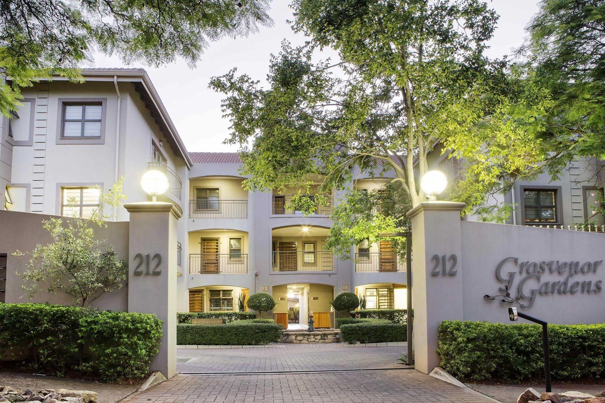 Faircity Grosvenor Gardens Pretoria-Noord Eksteriør billede